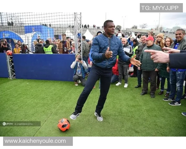 萨米纳塞利足球明星的辉煌历程与未来发展展望